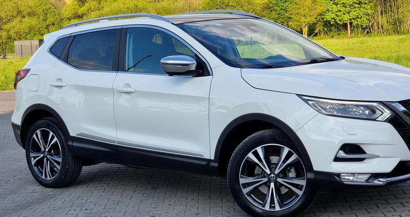 Nissan Qashqai cena 84300 przebieg: 37100, rok produkcji 2017 z Oświęcim małe 781